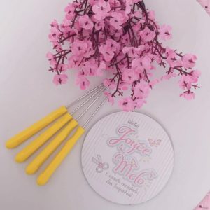 1 AGULHA PARA LIMPEZA DE APLIQUES (AMARELO)
